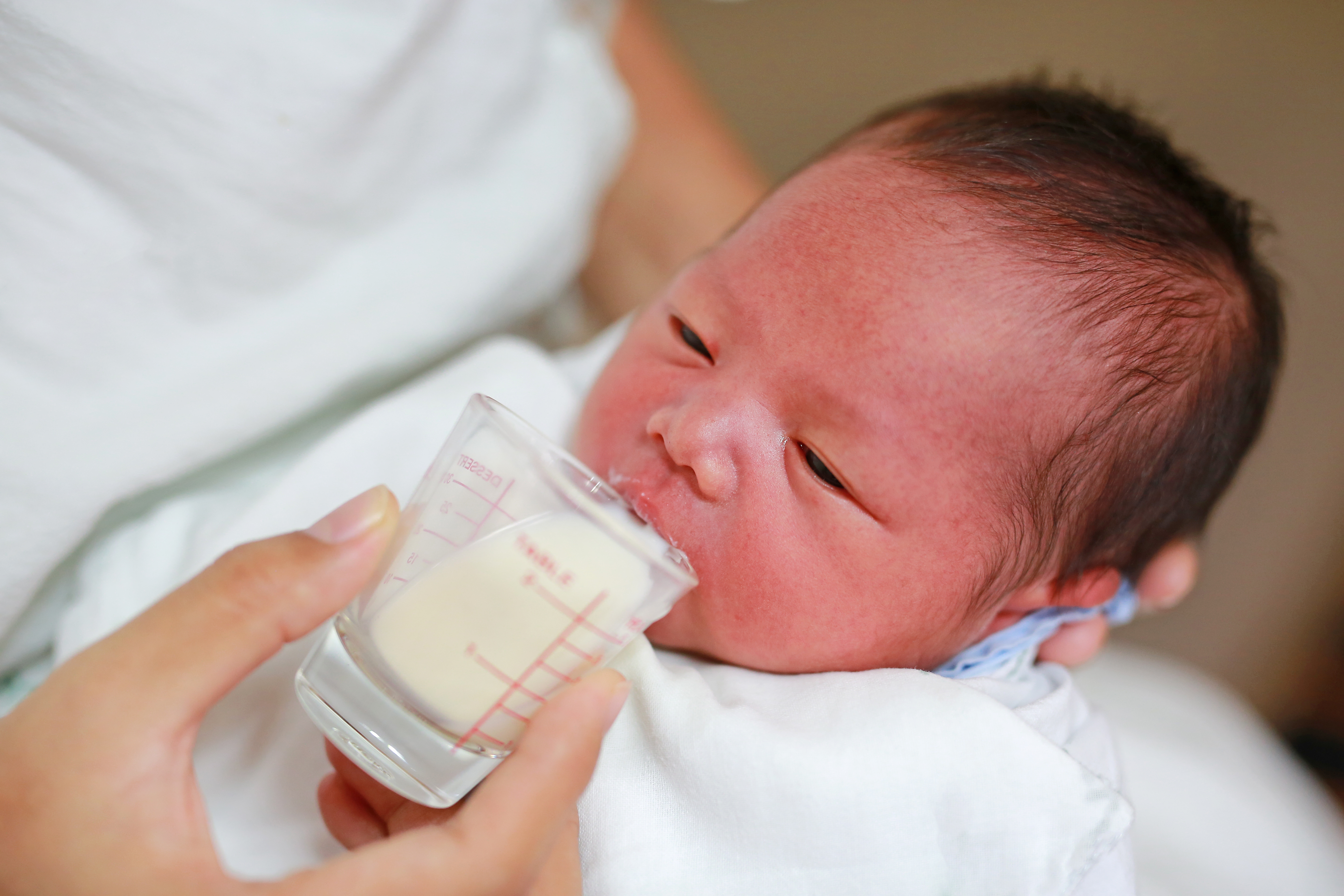 Opublikowano nowe zalecenia dot. zasad żywienia zdrowych niemowląt