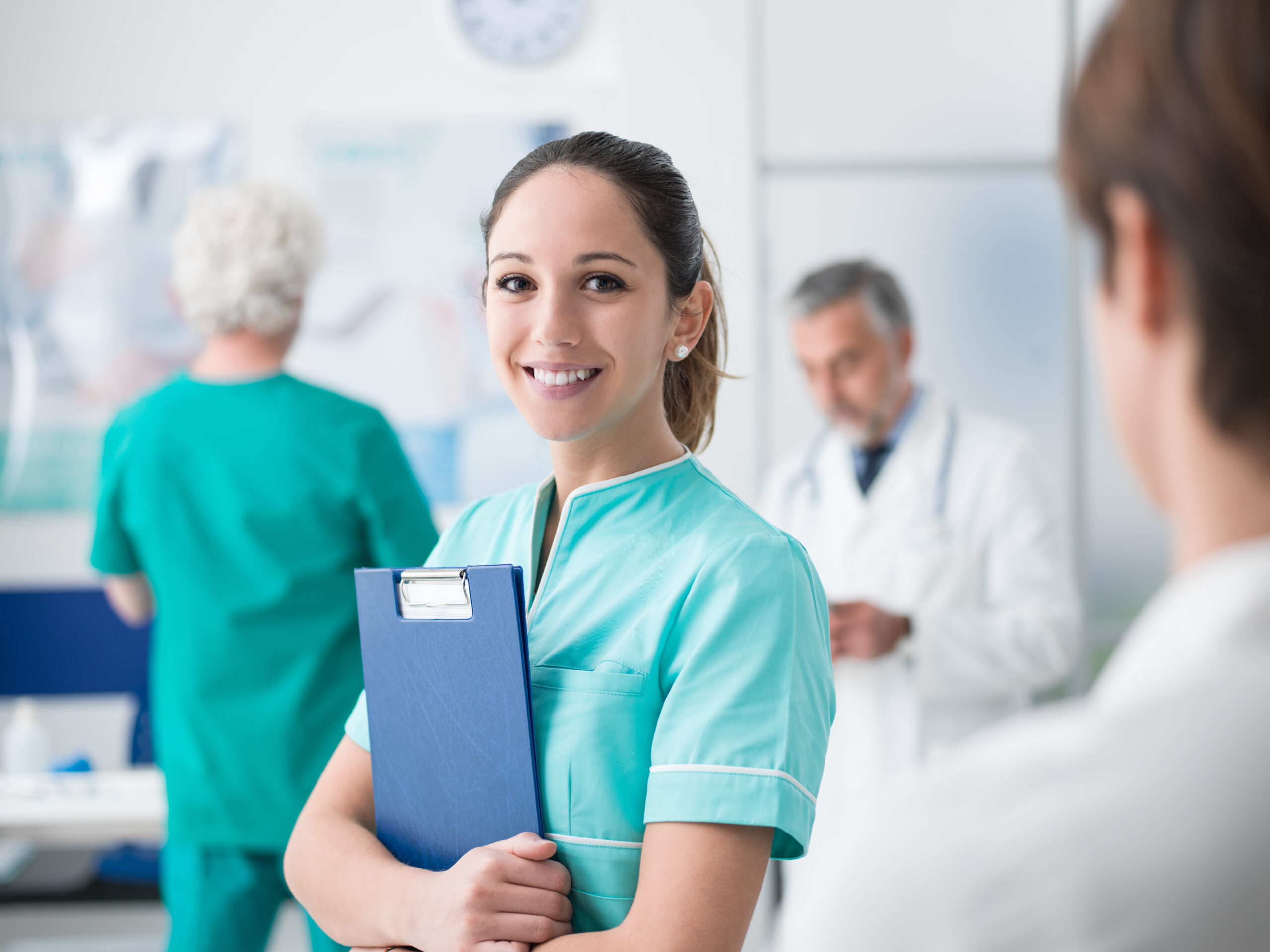 Zmiany w ustawie o zawodach pielęgniarki i położnej. Sprawdź 6 poprawek przyjętych przez Senat